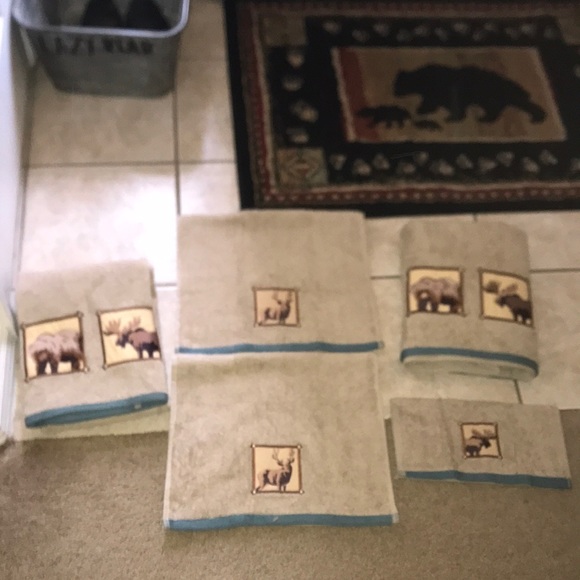 Bath Cabin Themed Bathroom Towels Set Never Used 5 Piece Set Poshmark